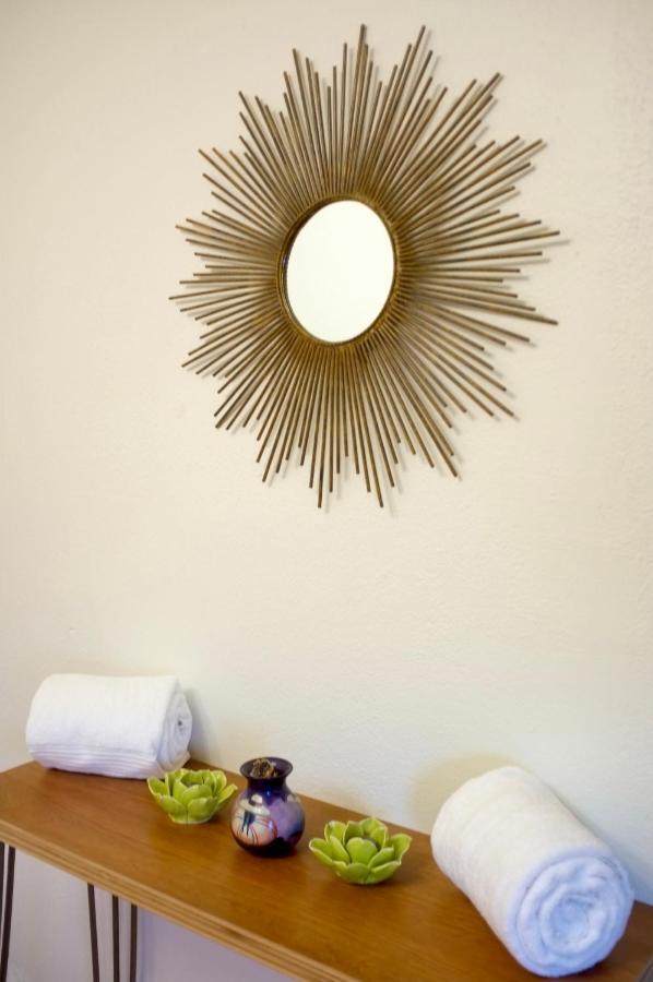Twin Palms Desert Getaway - Jacuzzi, Fire Pit, Meditation Room & More Джошуа-Трі Екстер'єр фото